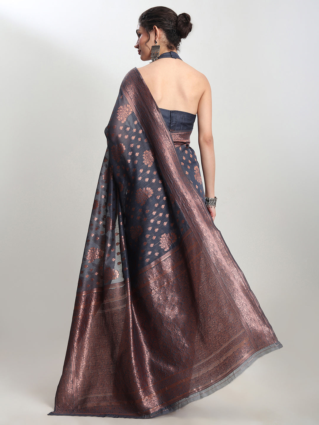Janasya Grey Silk Blend Floral Jacquard Saree