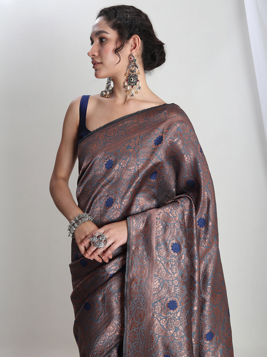 Janasya Grey Silk Blend Floral Jacquard Saree
