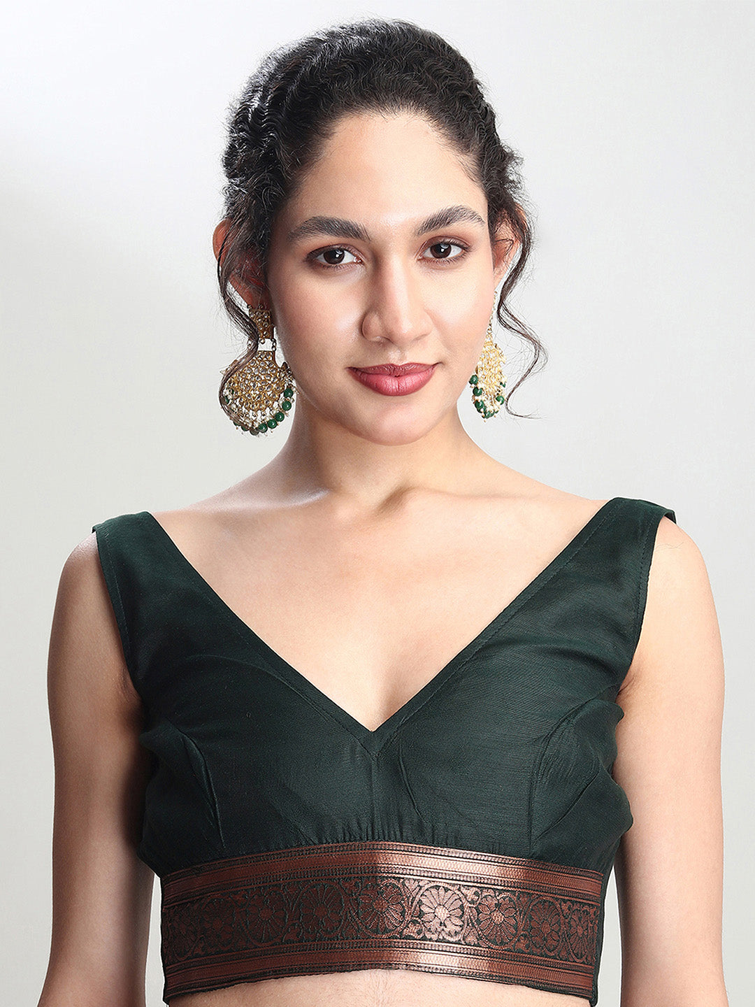 Janasya Dark Green Silk Blend Floral Jacquard Saree