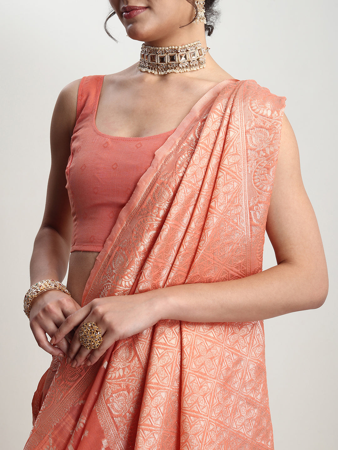 Janasya Peach Silk Blend Geometric Jacquard Saree