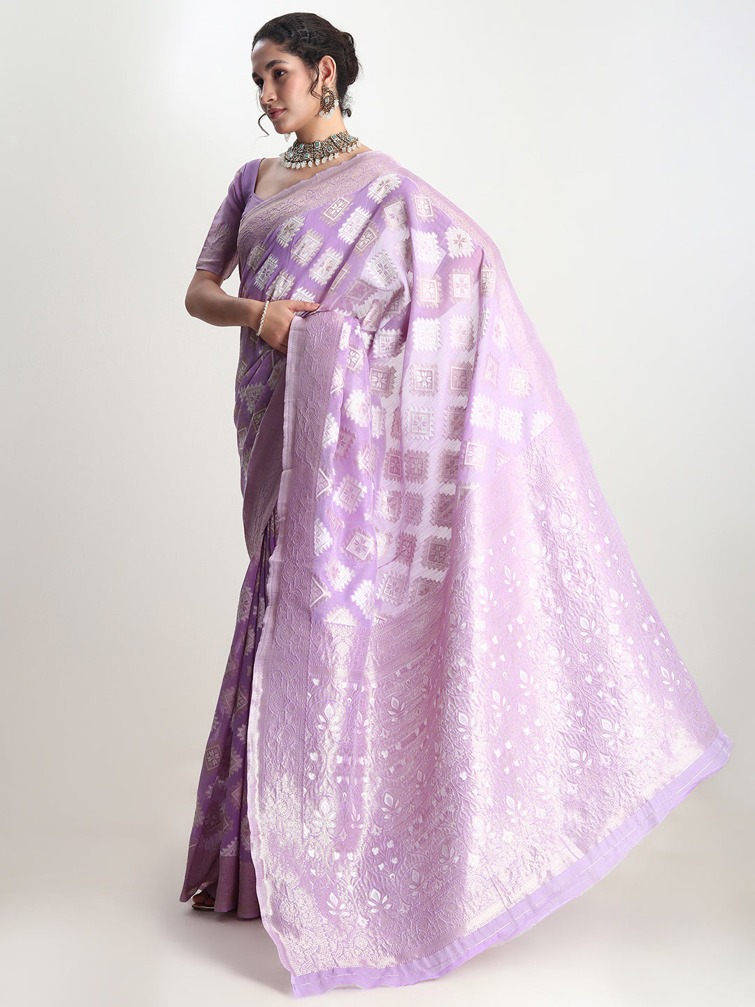 Janasya Lavender Silk Blend Geometric Jacquard Saree