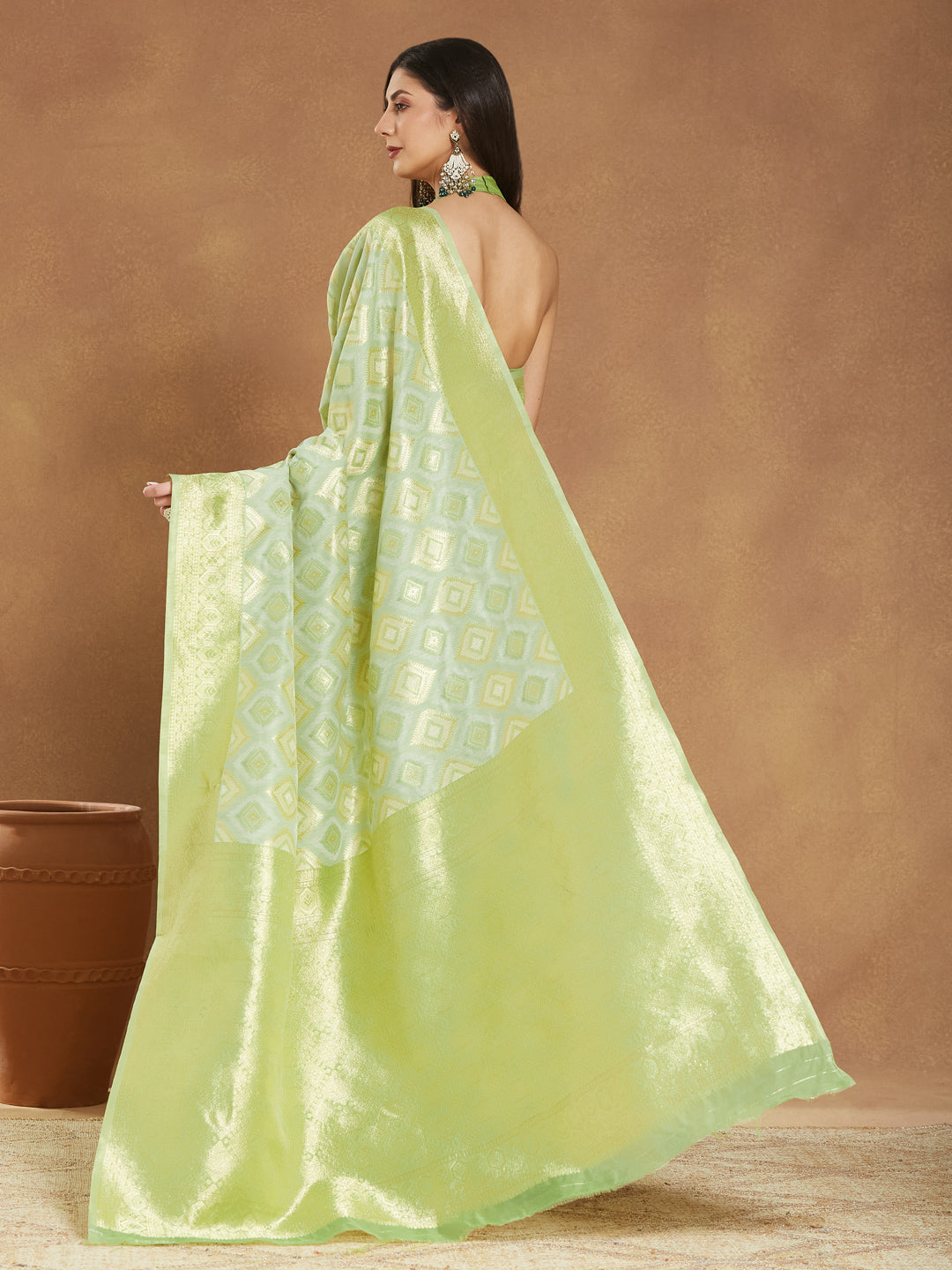 Janasya Light Green Silk Blend Geometric Jacquard Saree