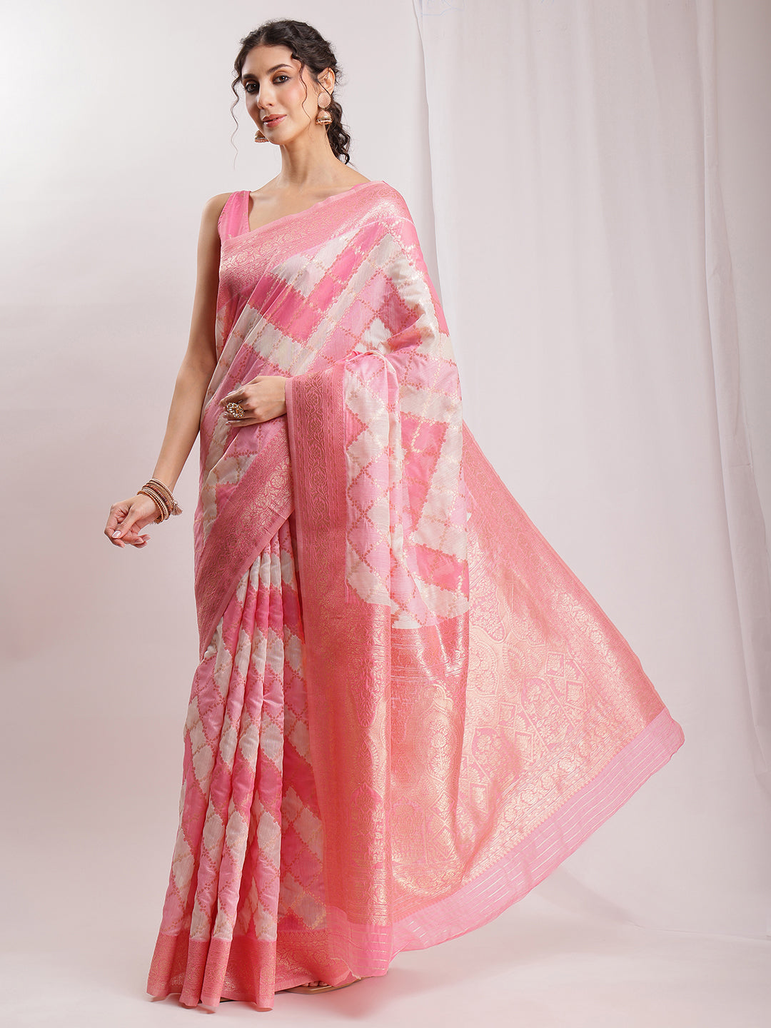 Janasya Peach Silk Blend Geometric Jacquard Saree