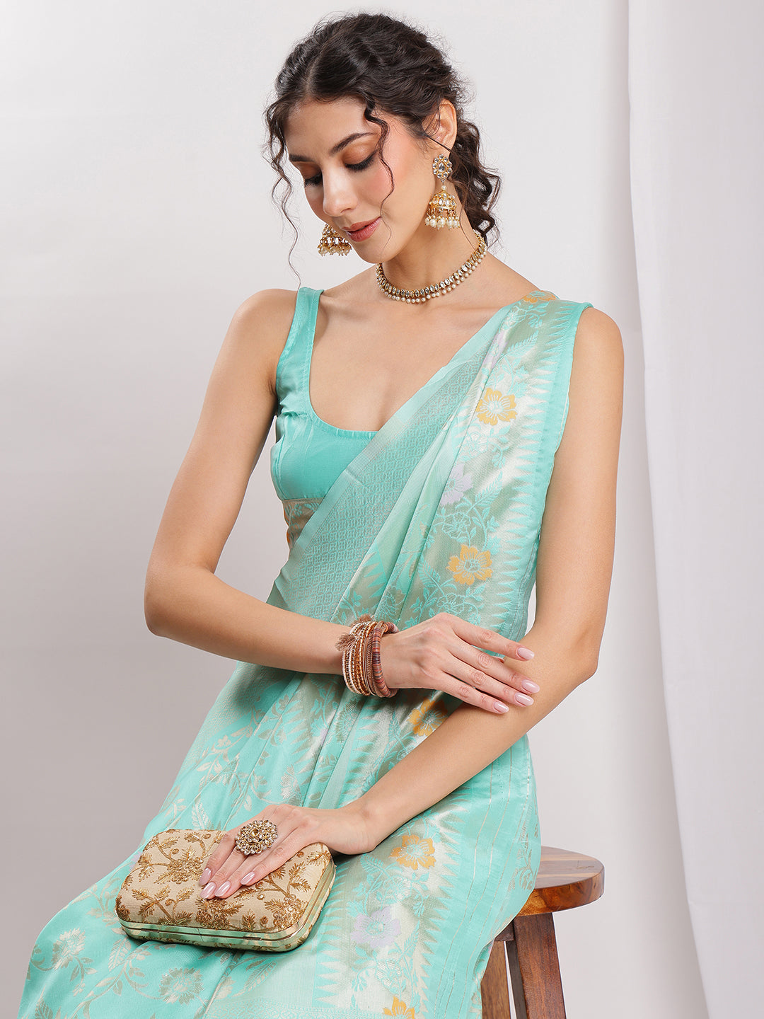 Janasya Sea Green Silk Blend Floral Jacquard Saree