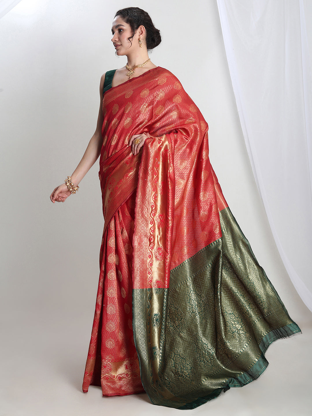 Janasya Red Silk Blend Ethnic Motifs Jacquard Saree