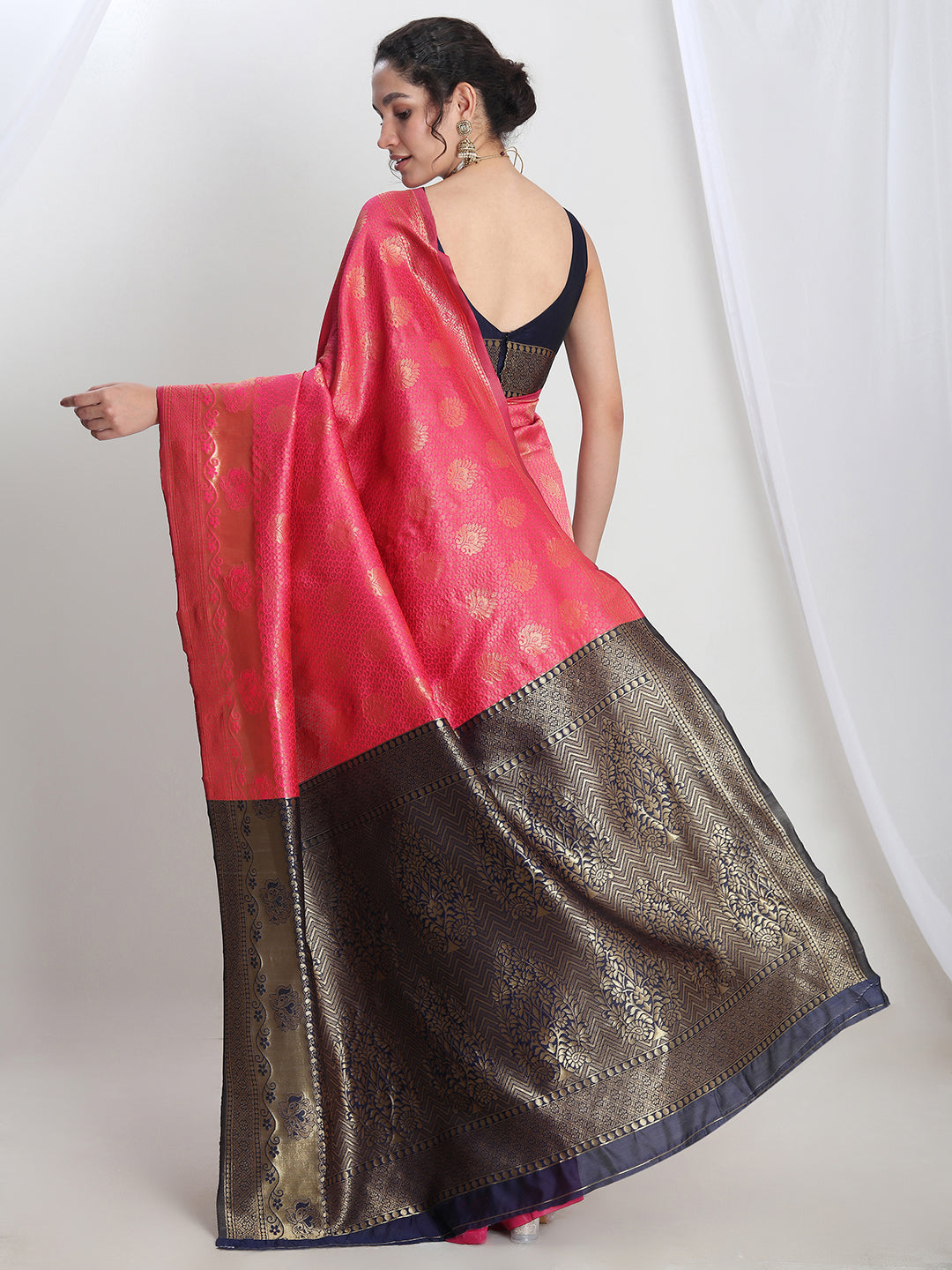 Janasya Pink Silk Blend Ethnic Motifs Jacquard Saree