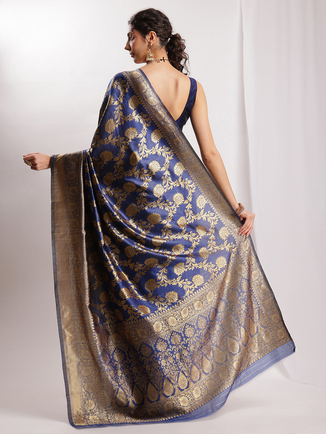 Janasya Navy Blue Silk Blend Floral Jacquard Saree