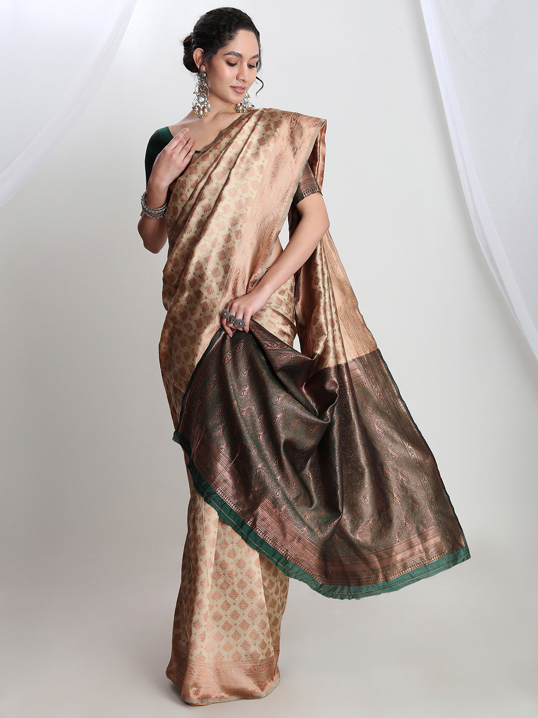 Janasya Beige Silk Blend Ethnic Motifs Jacquard Saree