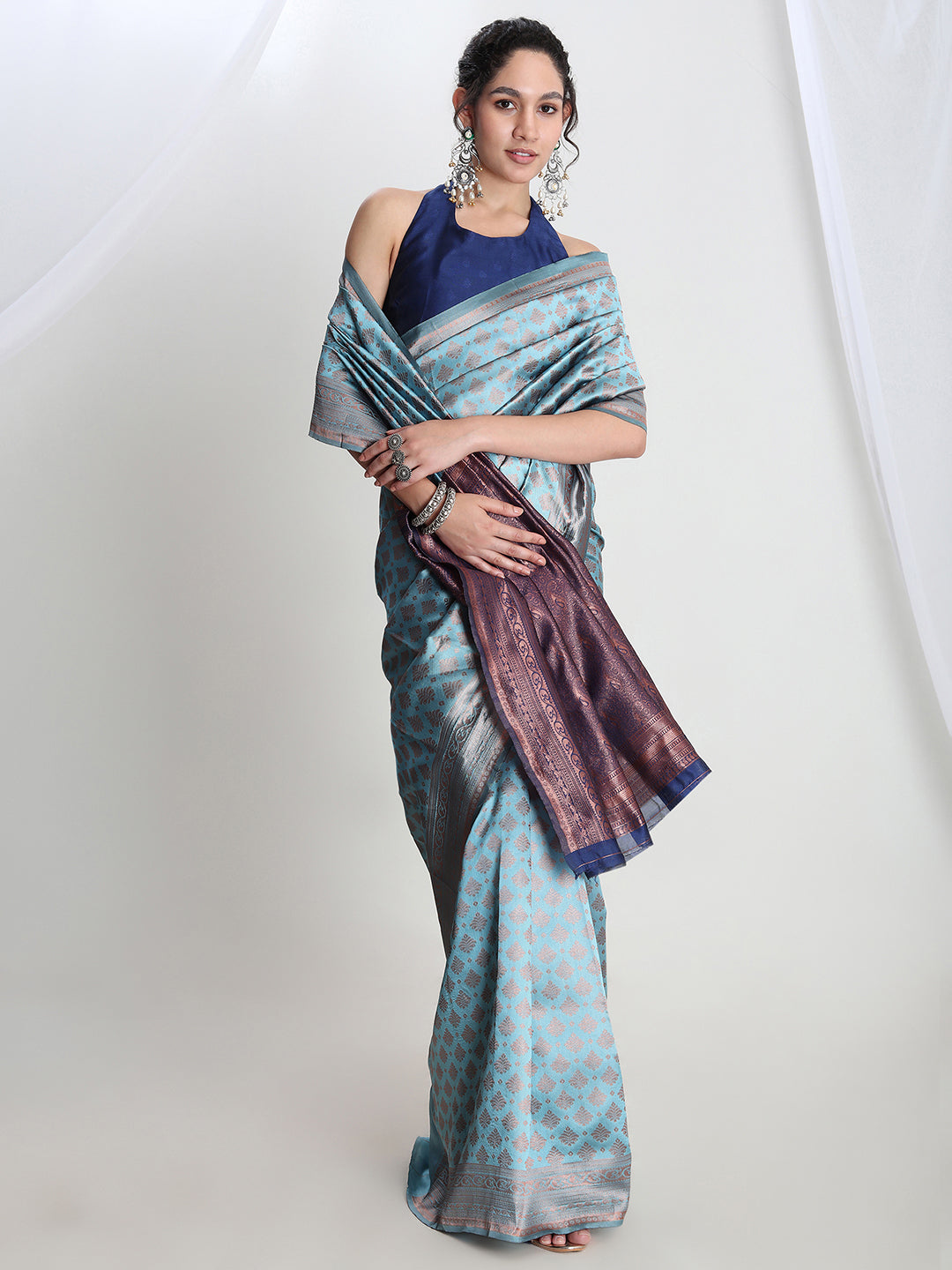 Janasya Light Blue Silk Blend Ethnic Motifs Jacquard Saree