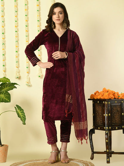 Myshka Women's Magenta Velvet Kurta & Trousers With Dupatta Party Sets