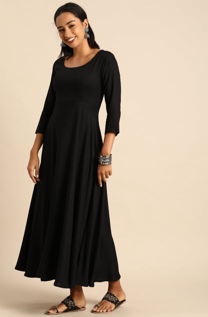 Janasya Women's Black Rayon Solid Kurta With Dupatta