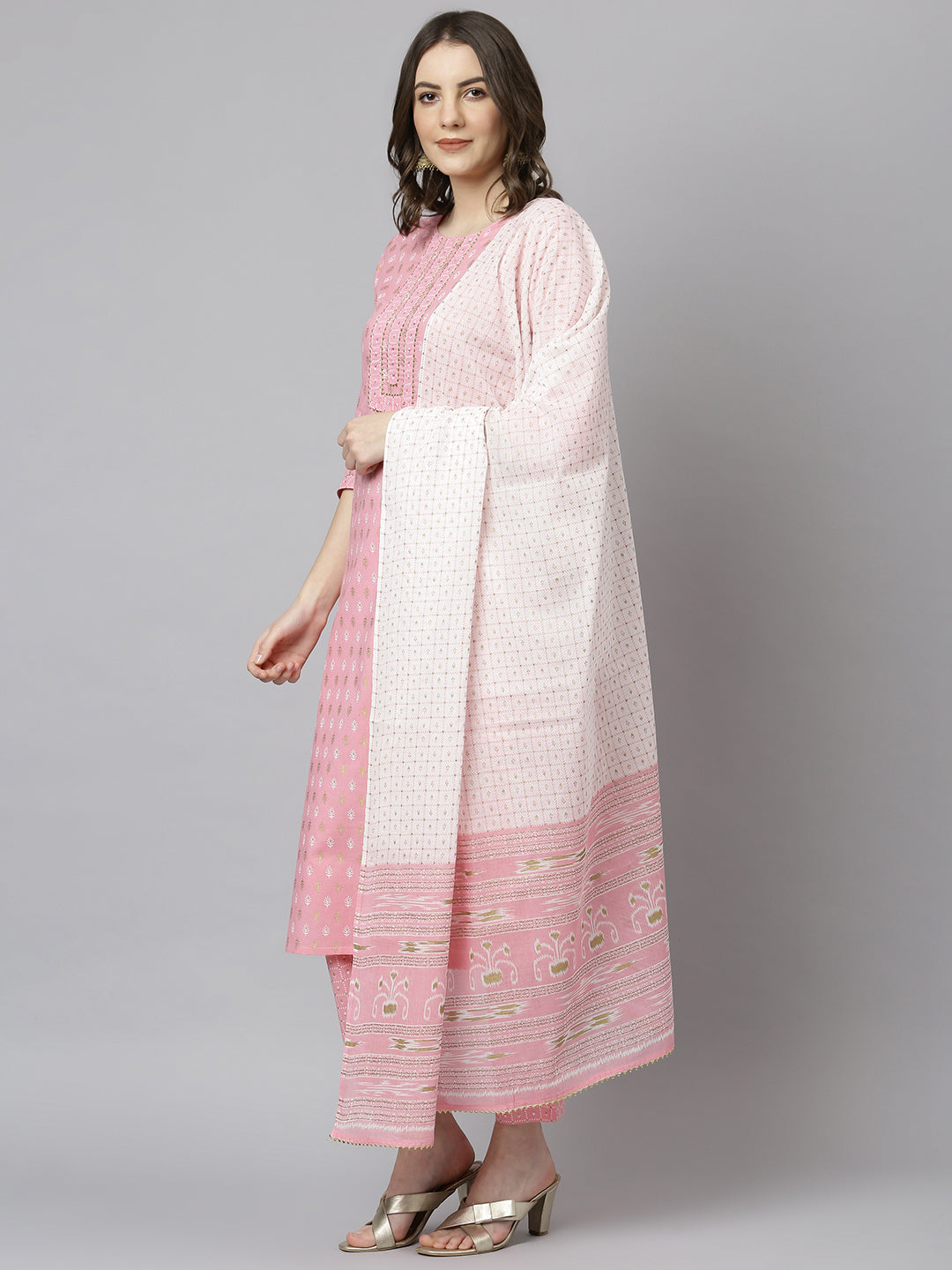 Janasya Women's Light Pink Cotton Gold Print Kurta With Pant And Dupatta