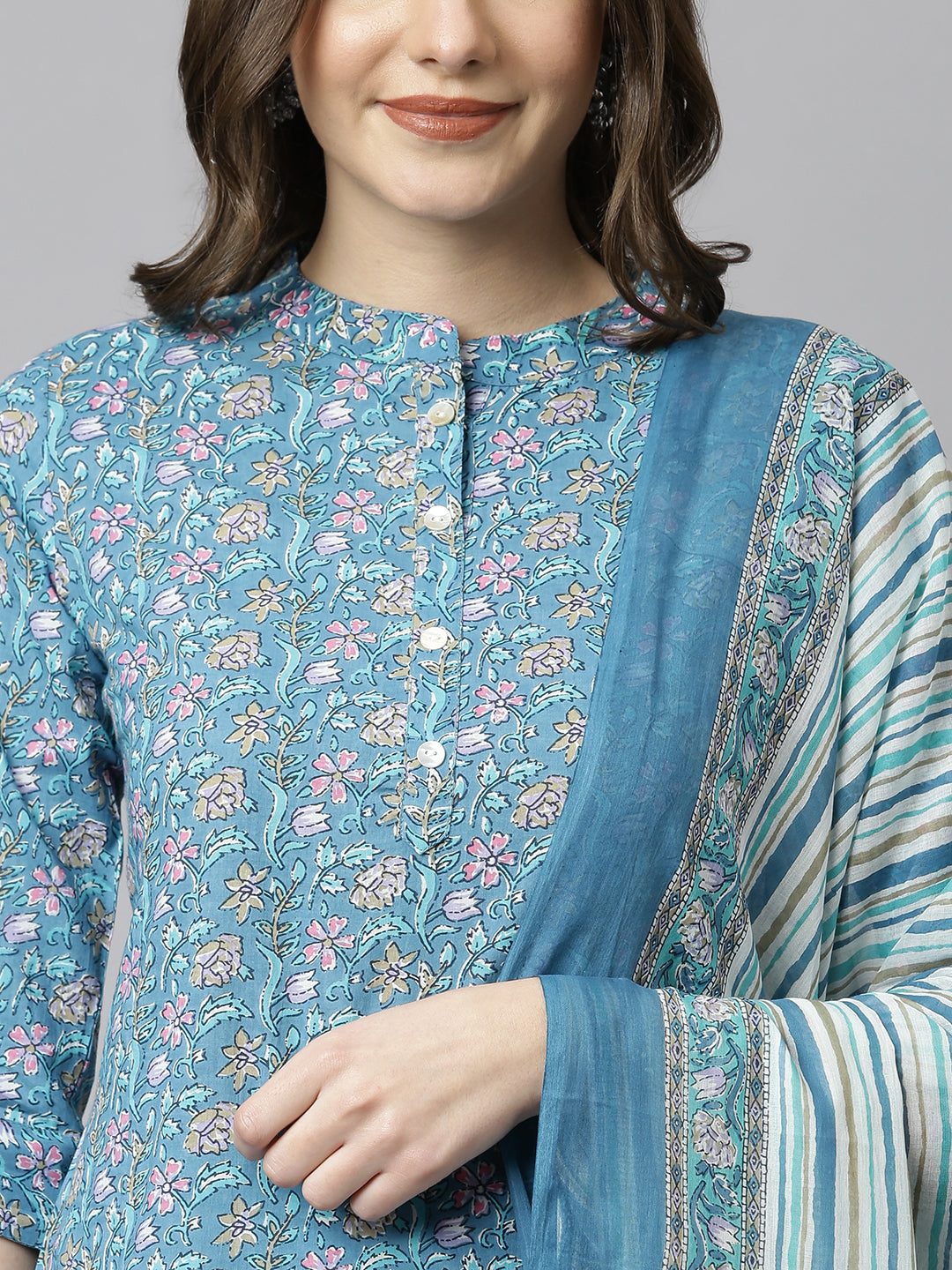 Janasya Women's Blue Cotton Floral Print Kurta With Pant And Dupatta