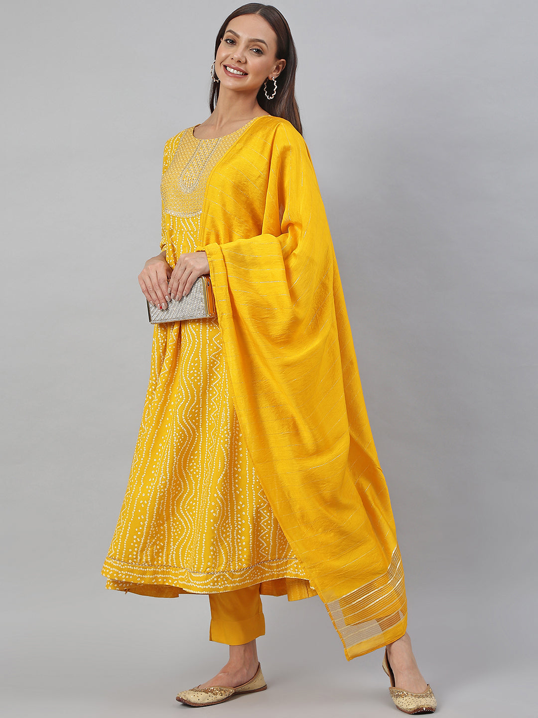 Janasya Women's Yellow Cotton Bandhej Kurta With Pant And Dupatta