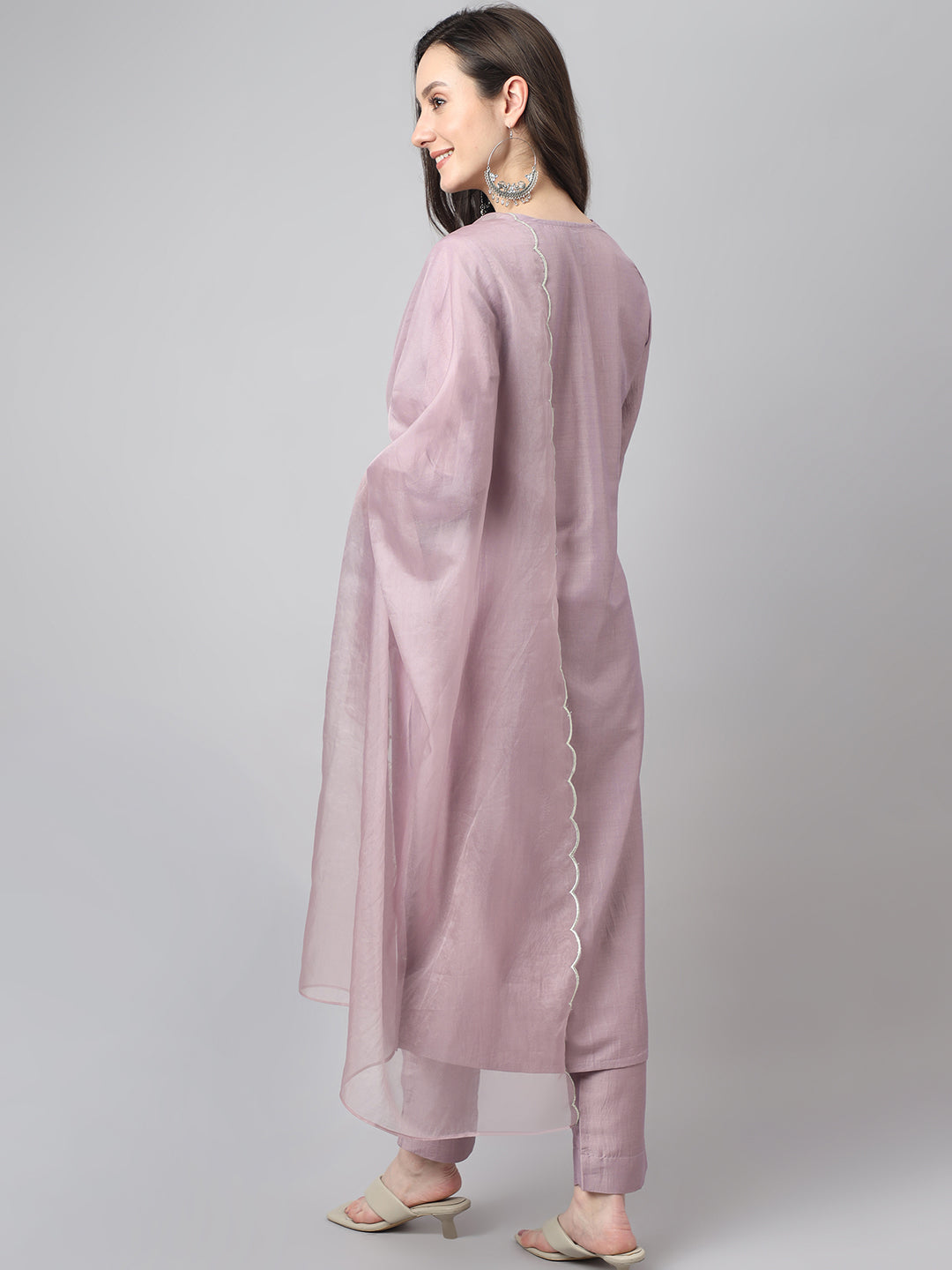 Janasya Women's Lavender Chinon Solid Straight Festive Kurta Set