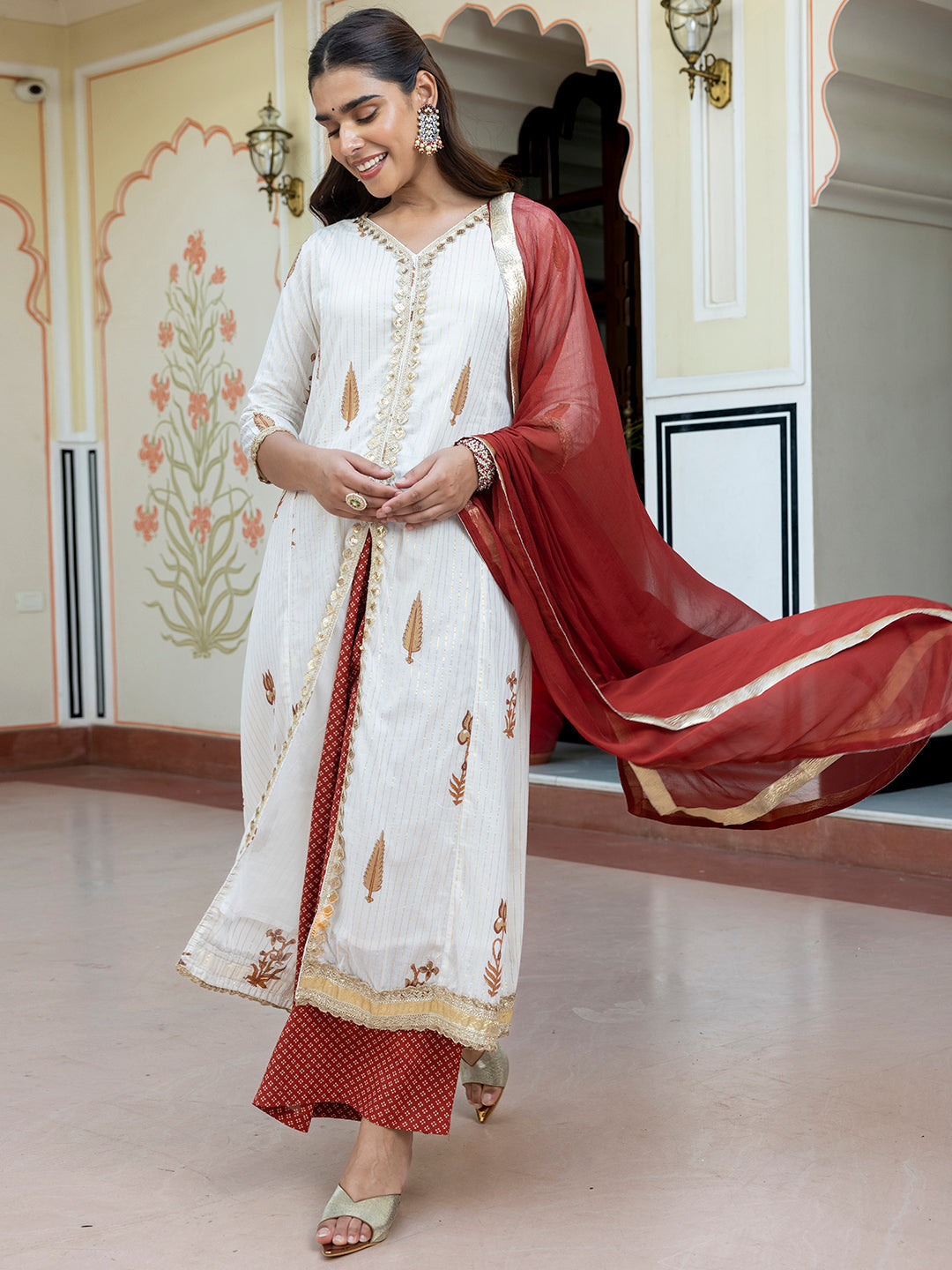 Janasya Women's White Cotton Embellished Floral Printed Festive Front Slit Kurta Set