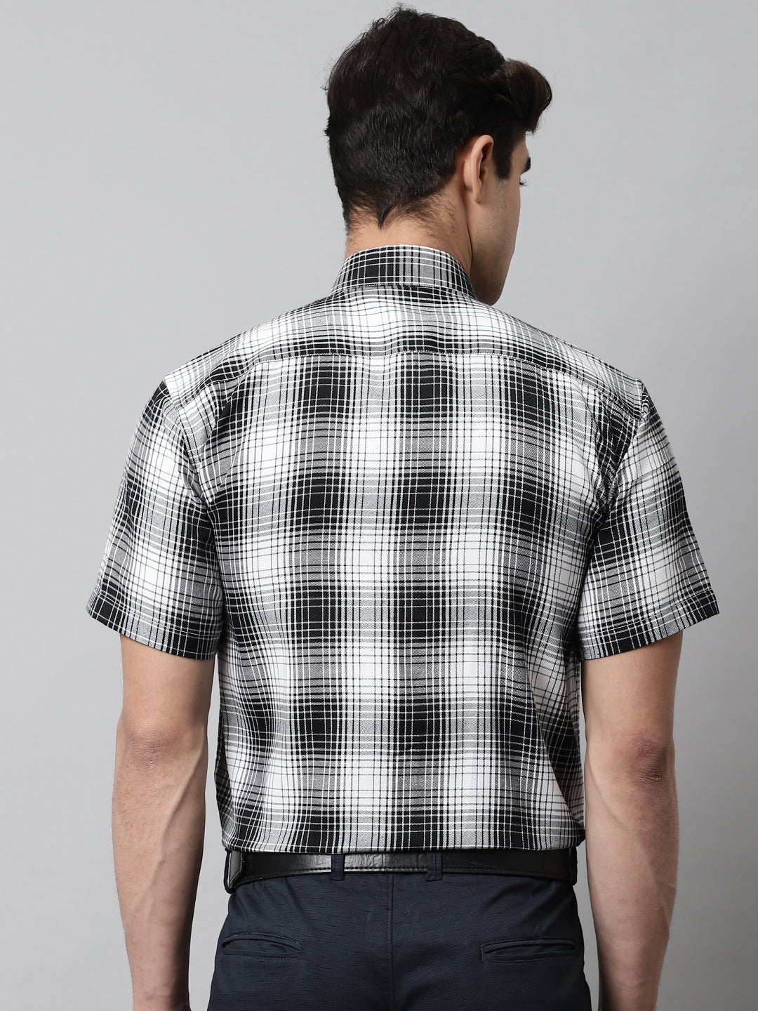 Jainish Men's Black Checks Regular Fit Cotton Formal Shirt