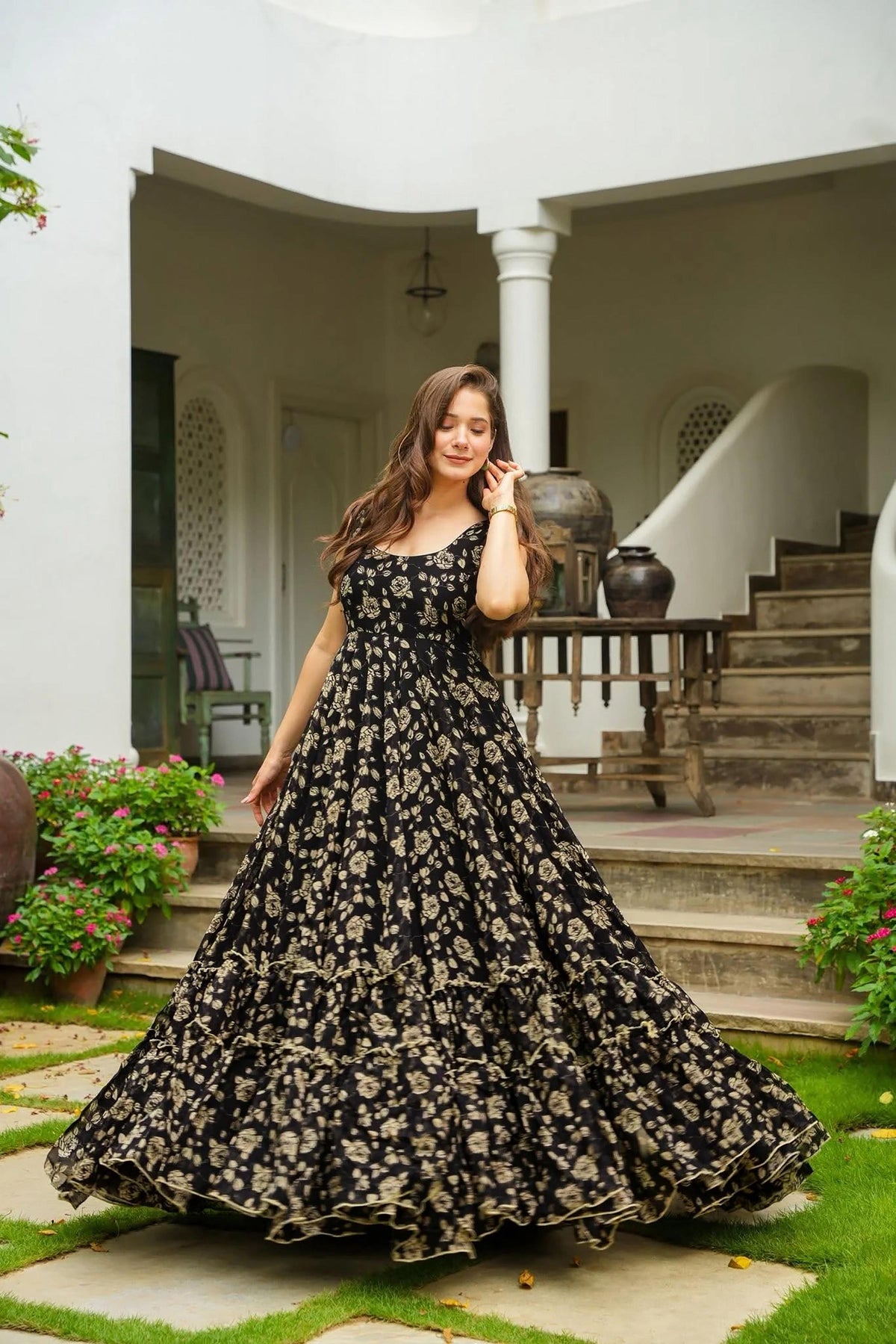 Sonakshi Women's Black Heavy Georgette With Heavy Digital Printed Anarkali Gown Set