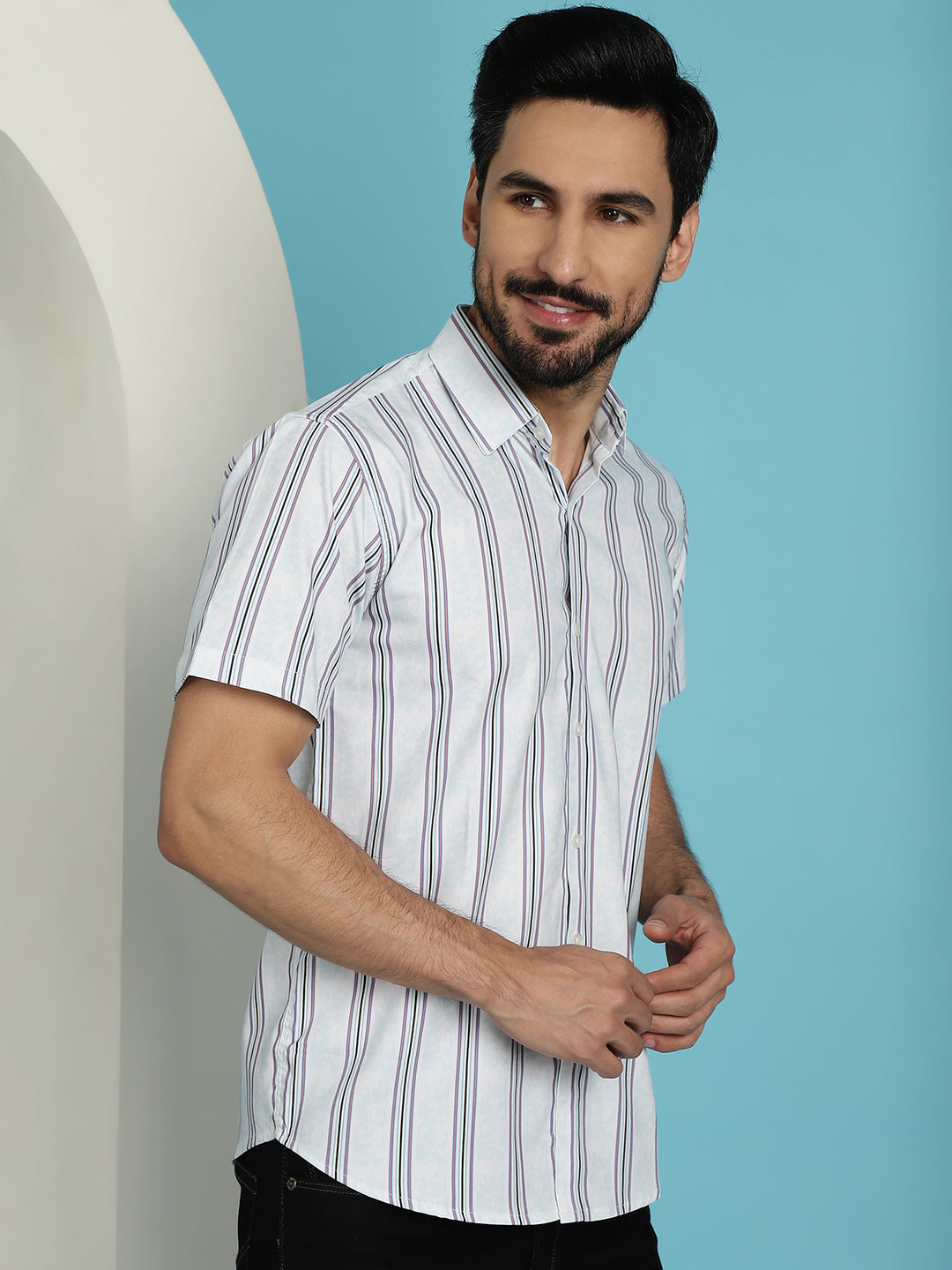 Indian Needle Men's Vertical Striped Half Sleeve Casual Shirt - Blue