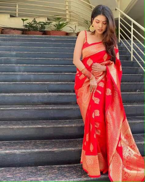 Vamika Weaving Banarasi Jacquard Red Kanjivaram Saree