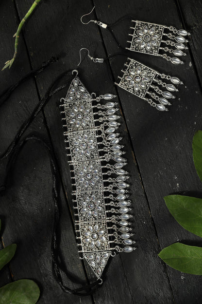 Mominos Fashion Johar Kamal Women Silver-Plated Brass Finish Mirror Work Choker