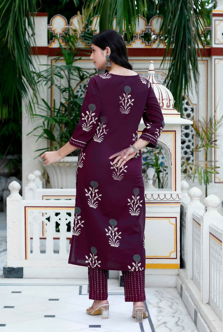 Miravan Women's Cotton Fabric Purple Kurta With Palazzo And Dupatta