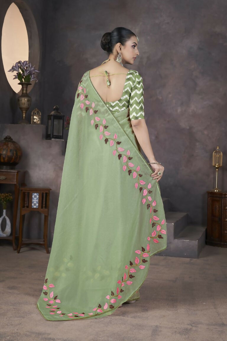 Vastranavya Green Soft Crush Georgette Thread Embroidery work of Leaf Pattern with Patched Lace Border Saree