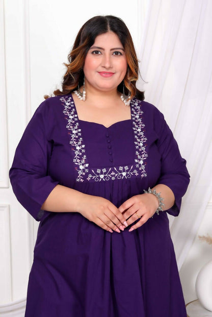 Miravan Women's Plus Size Purple Embroidered Sweetheart Neck & Accordion Pleated Solid A-Line Kurta And Palazzo Set