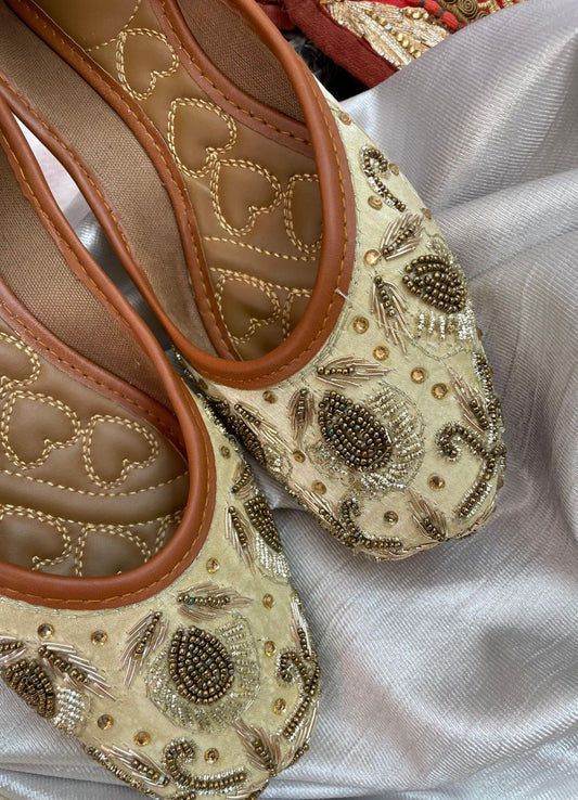 Desi Colour Women Indian Ethnic Footwear-Gold Dabka Emb