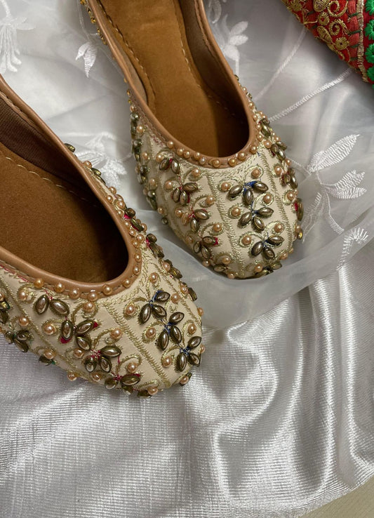 Desi Colour Women Indian Ethnic Footwear-IRIS by DC