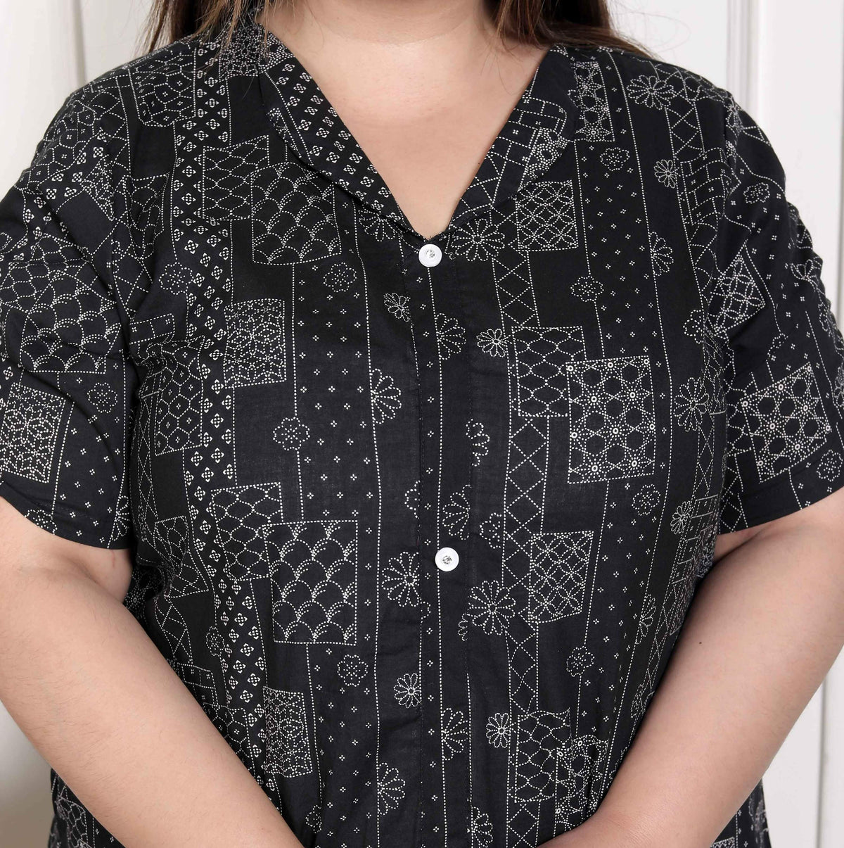 Miravan Women's Plus Size Pure Cotton Black Floral Printed Front Button A-Line Kurta