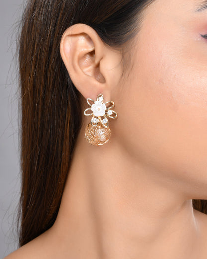 VOJ Women Gold-Polished Flower Peral Studs Earrings