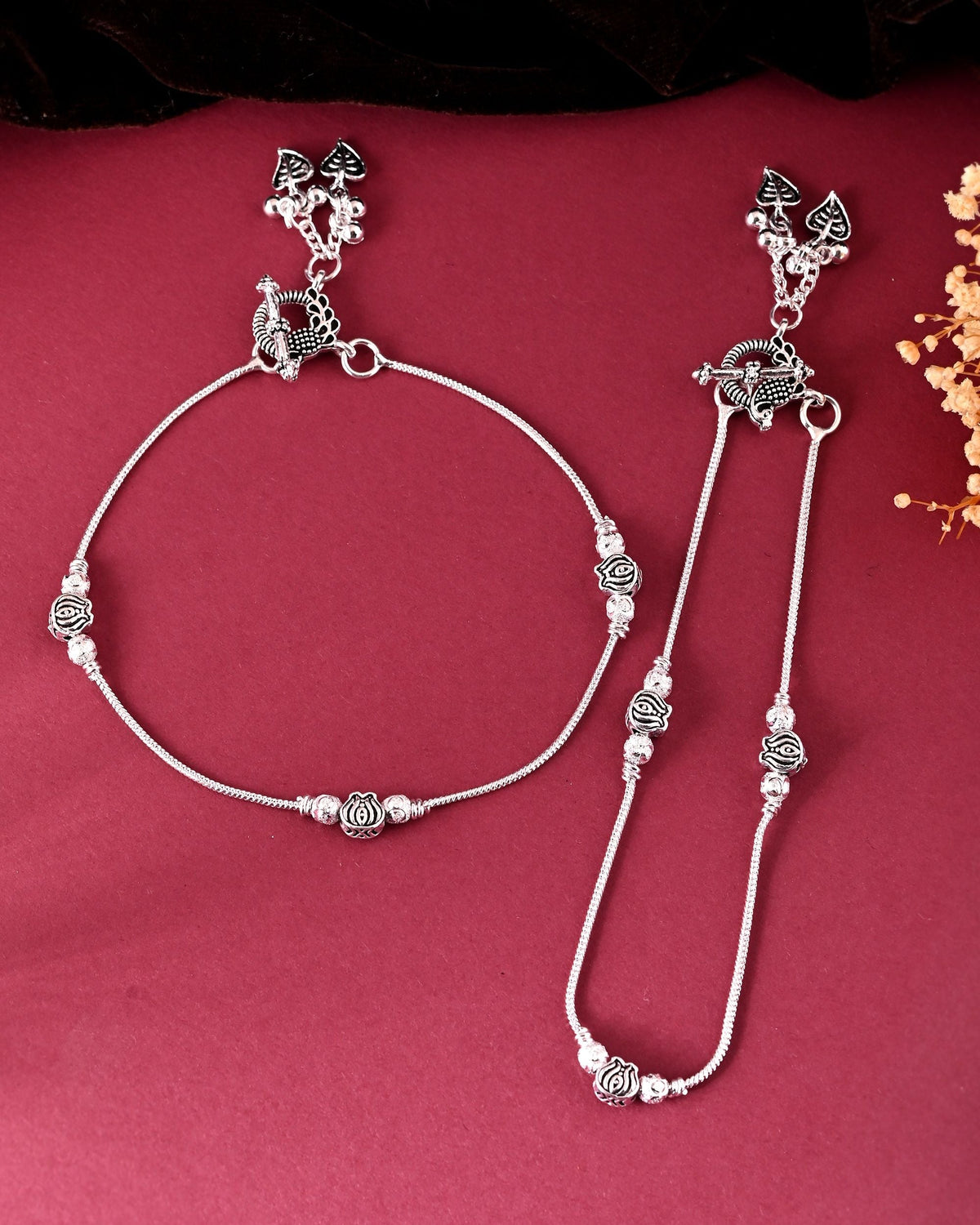 VOJ Set of 2 Silver Toned Floral Handcrafted Stainless Steel Anklet