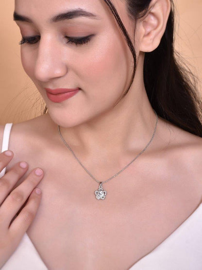 VOJ Silver Plated Flower Pandent Chain