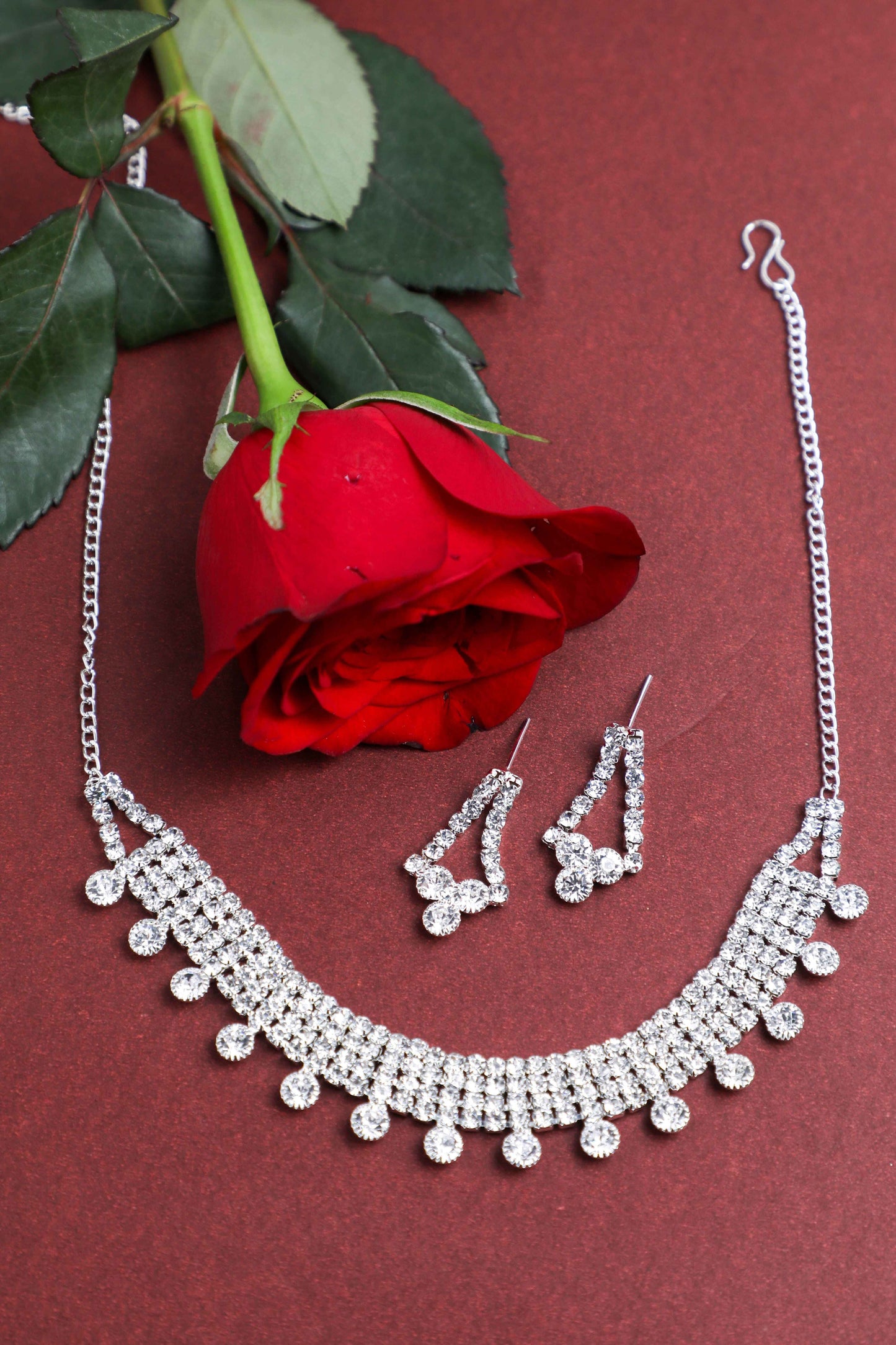 VOJ Silver Plated Stone Studded Choker Necklace And Earrings Set