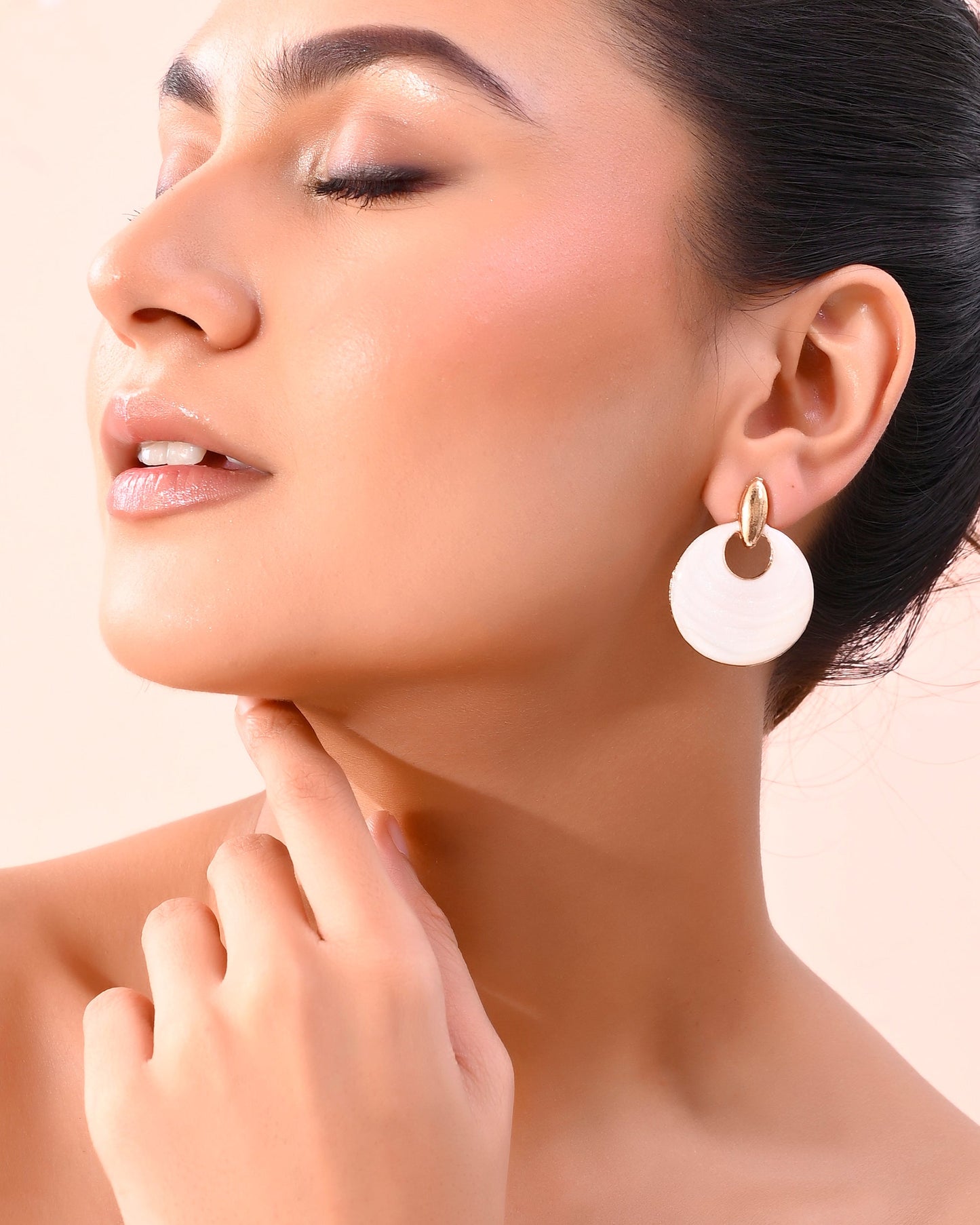 VOJ Gold-Polished Korean Style White Circular Studs Earrings
