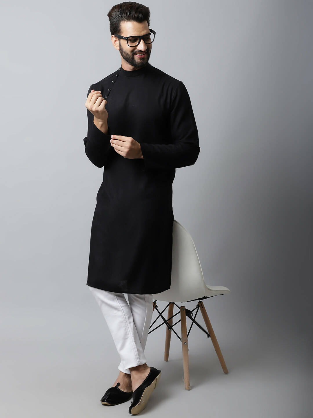 Even Apparels Black Color Linen Linen Men's Kurta With Side Placket (LN761)