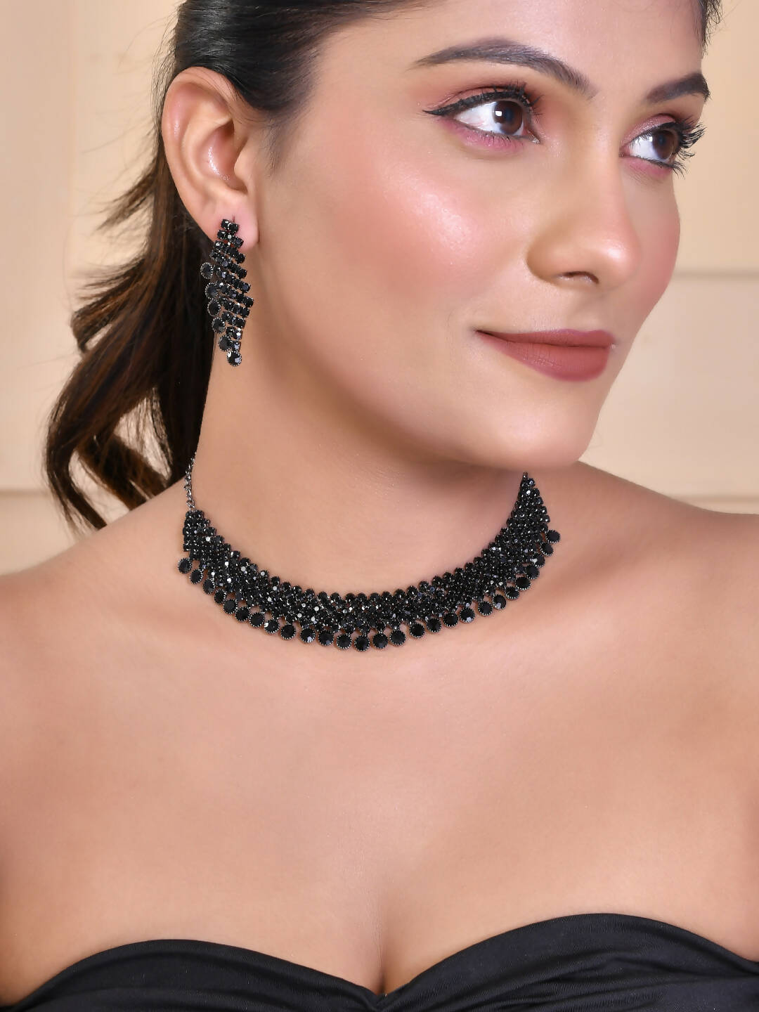 VOJ Women Black Color stainless steel Jewellery Set