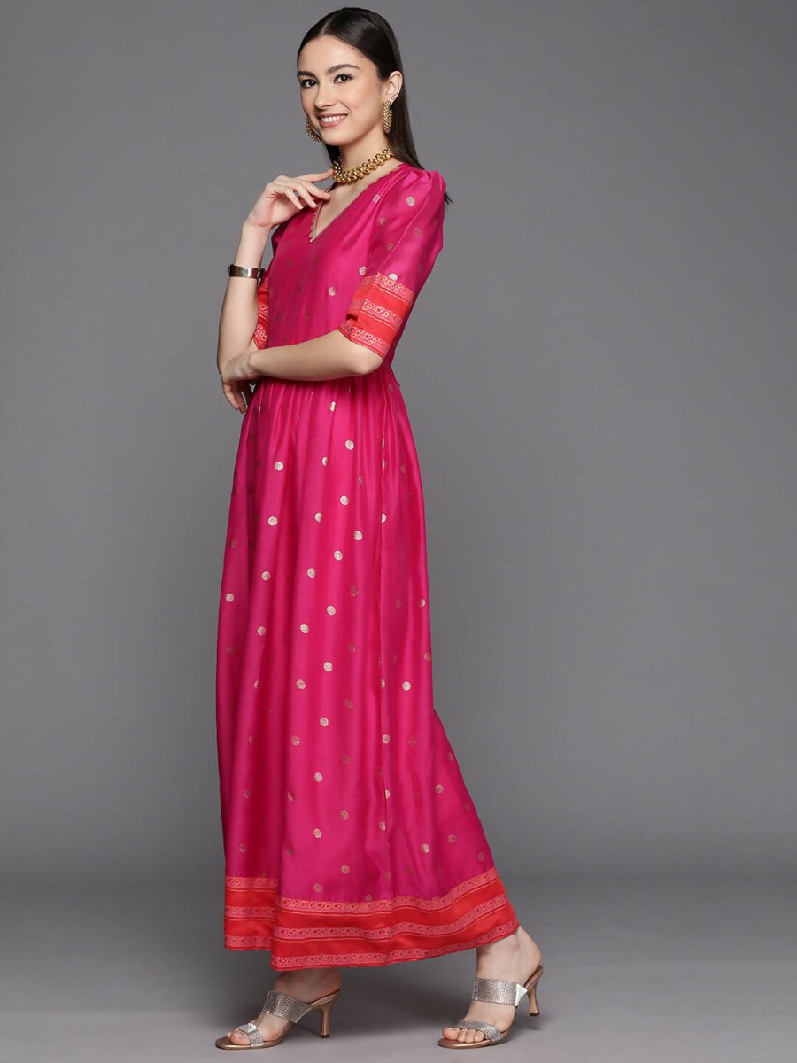 Ahalyaa Women's Pink Chanderi Gold Foil Print Dress