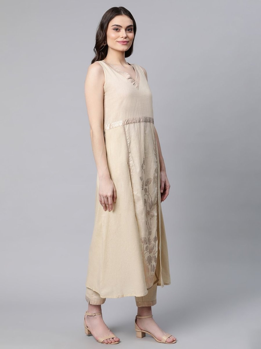Ahalyaa Women Beige Pure Cotton Printed Floral Kurta With Trousers