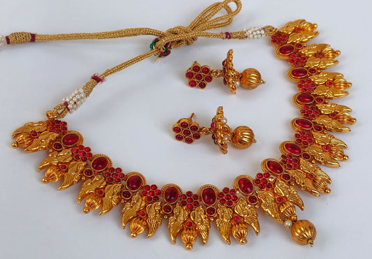 Kemp Peacock Pink Necklace Set