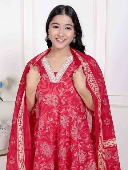 Miravan Women's red Embroidered Anarkali Kurta and Dupatta 