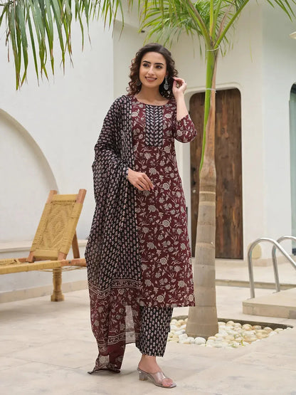 Yufta Yufta Piping On Yoke Floral Print Maroon Cotton Kurta Set With Dupatta Set