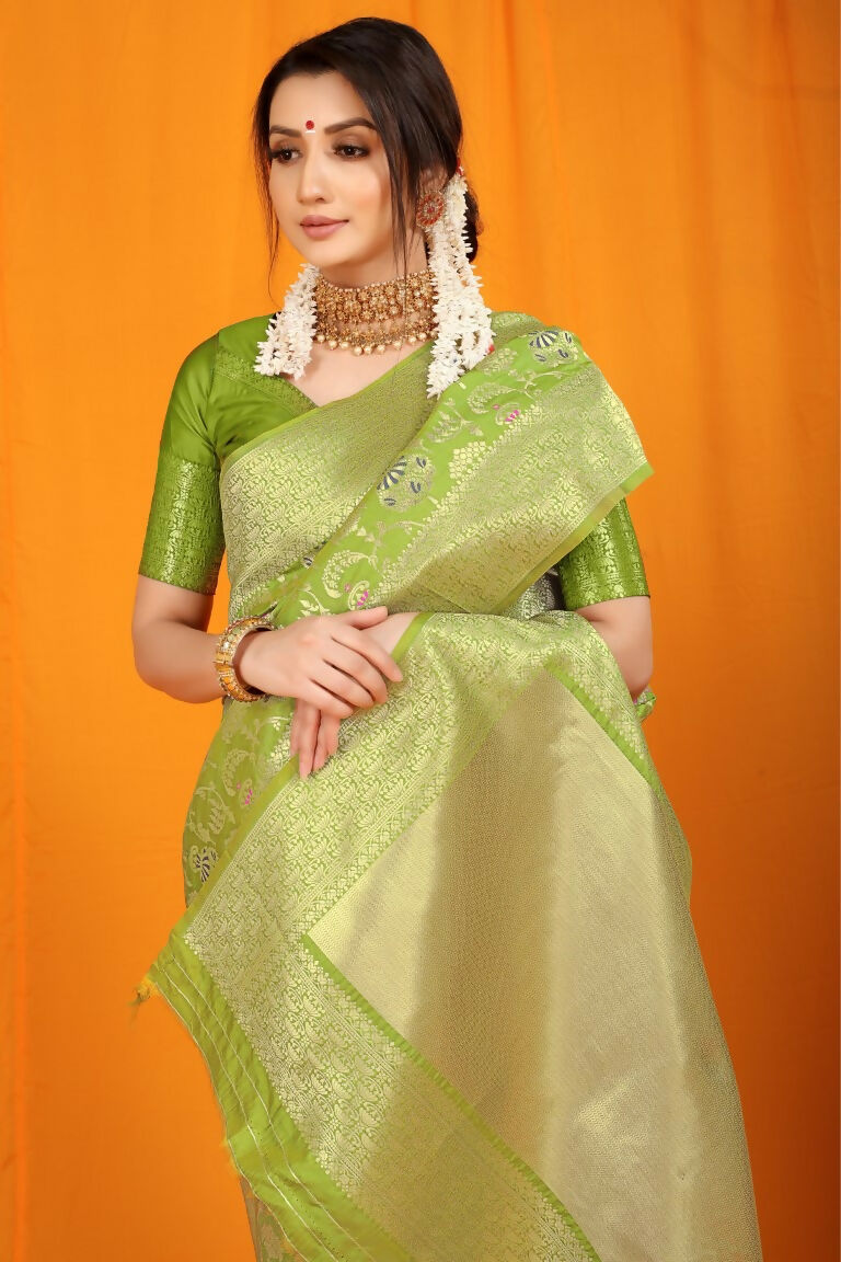Jyoti Fashion Women's Green Kanjivaram Silk Zari Woven Saree with Blouse
