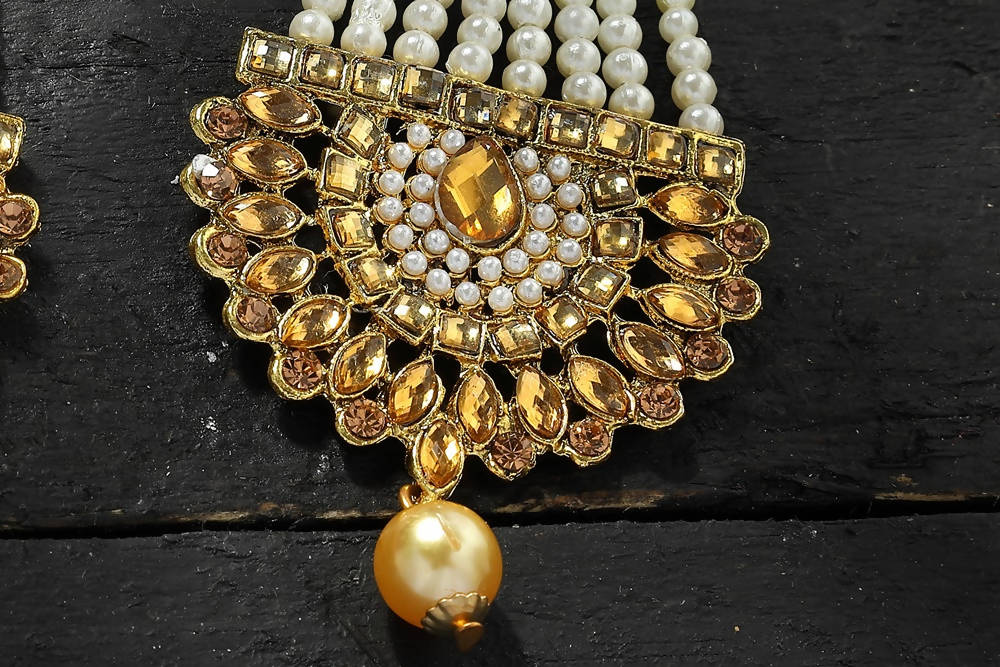 Mominos Fashion Johar Kamal Earrings With Kundan & Pearls Work