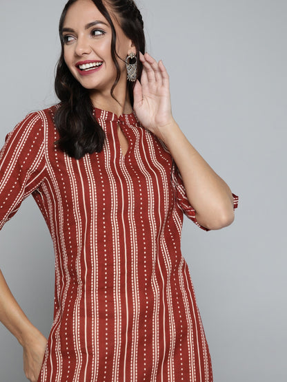 HERE&NOW Women Rust Red & Off-White Pure Cotton Striped Keyhole Neck Straight Kurta