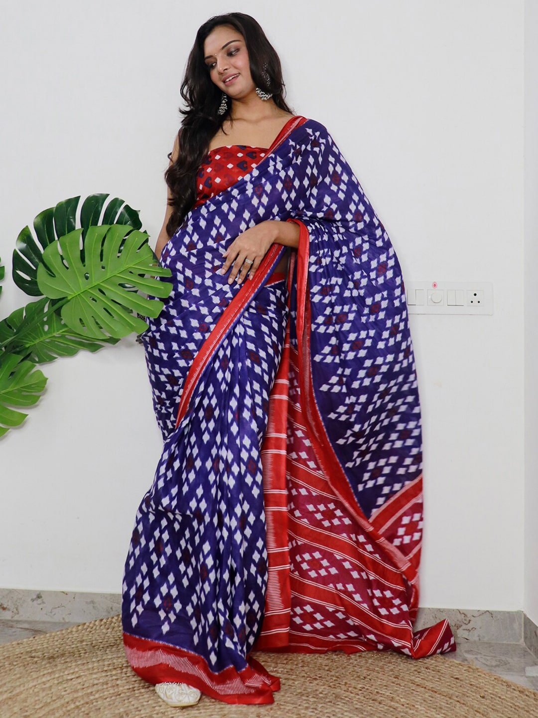 Saree Mall Ethnic Motifs Printed Pure Cotton Ikat Sarees