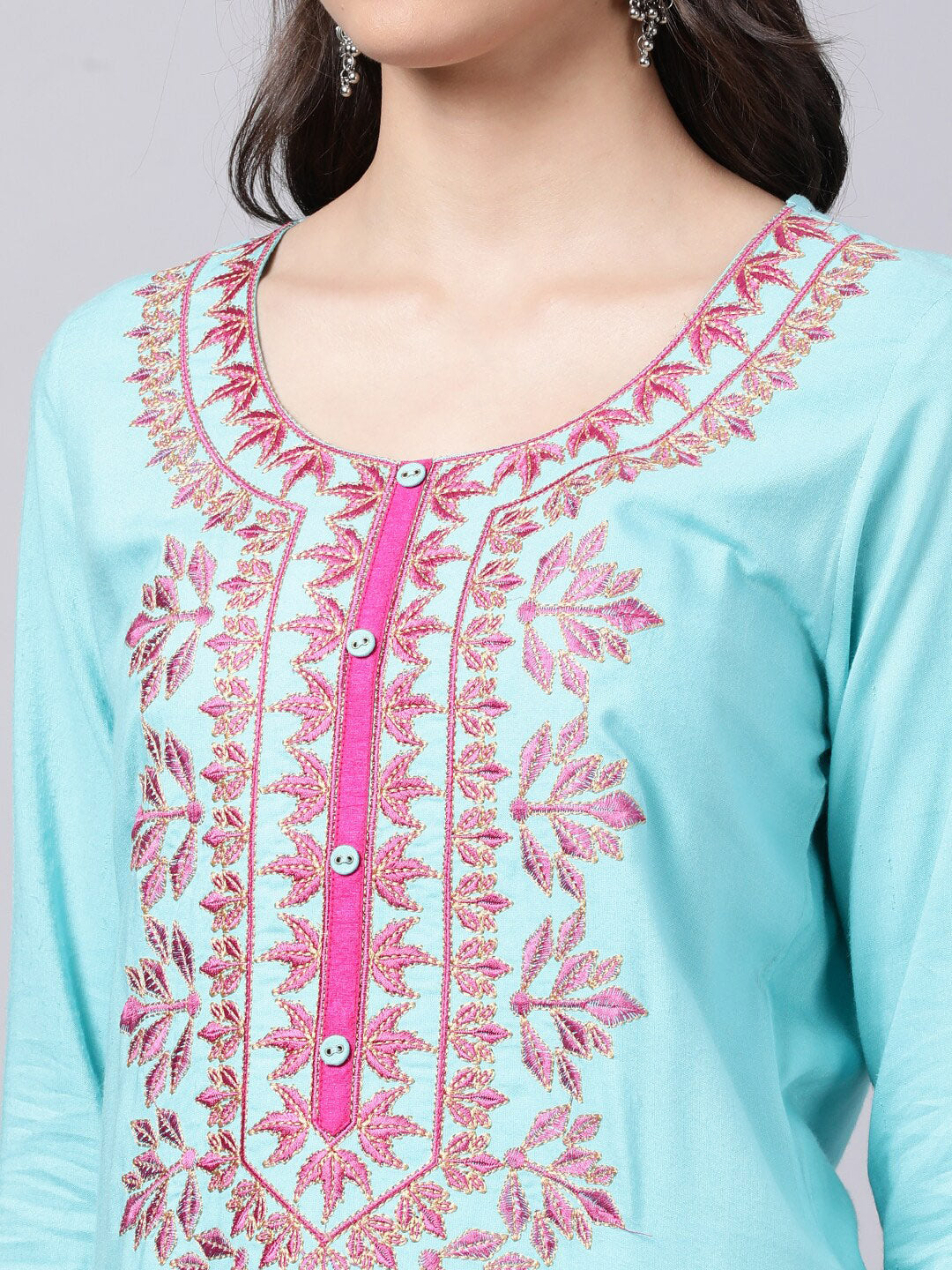 Souchii Women Blue & Pink Embroidered Round Neck Straight Kurta