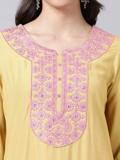 Souchii Women Blue Floral Yoke Design Grandeur & Majestic Artwork Kurta