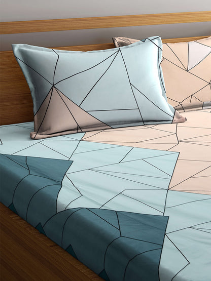 KLOTTHE Blue & Pink Geometric 300 TC King Fitted Bedsheet With 2 Pillow Covers